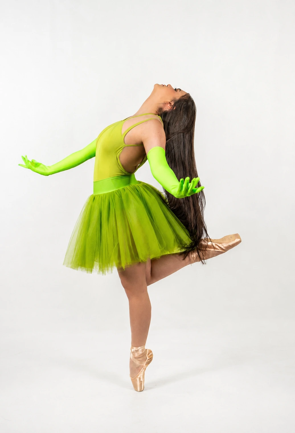 Clase de Ballet Juvenil y Adulto en DANZAR, Ciudad del Este